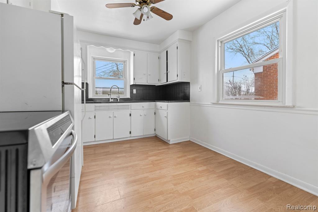 6690 Deering Street, Garden City, MI — Photo 5