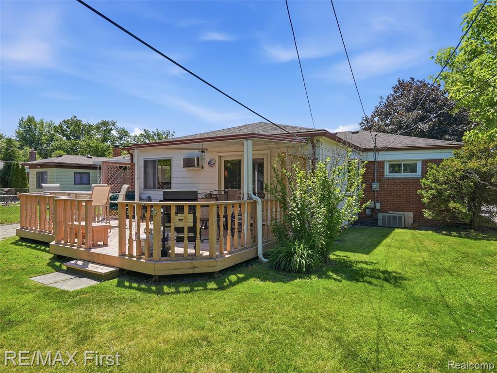 21213 Centennial Street, Saint Clair Shores, MI 48081 — Photo 23