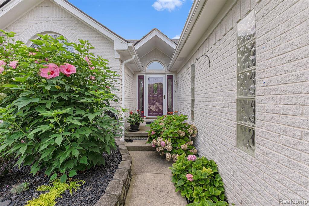 50531 PRINCETON Drive, Macomb, MI 48044 — Photo 5