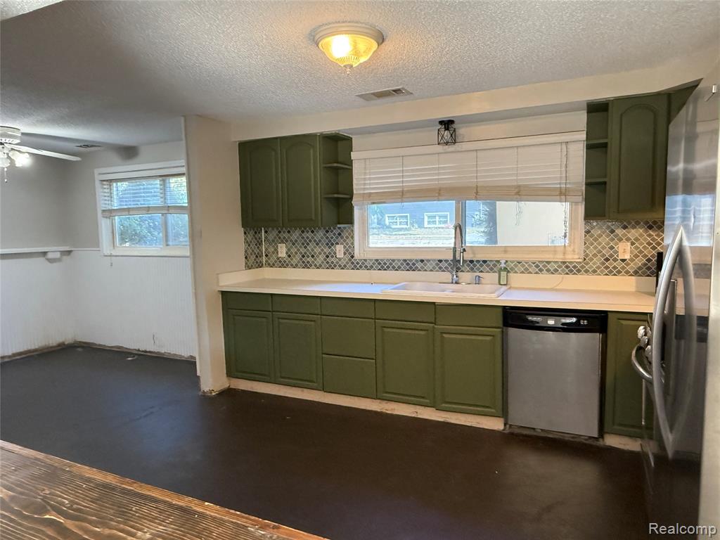 31666 E Ditner Drive, Rockwood, MI — Photo 4