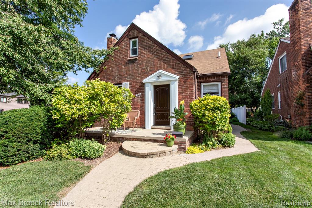10564 Lasalle Boulevard, Huntington Woods, MI — Photo 2