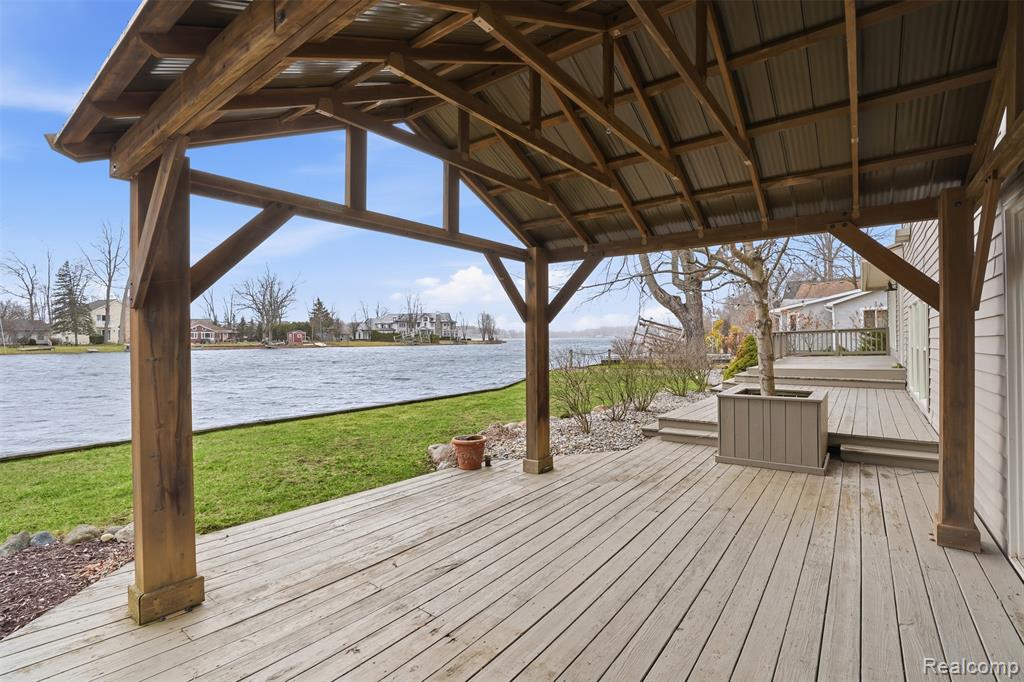 5370 Edgelake Drive, Pinckney, MI 48169 — Photo 33
