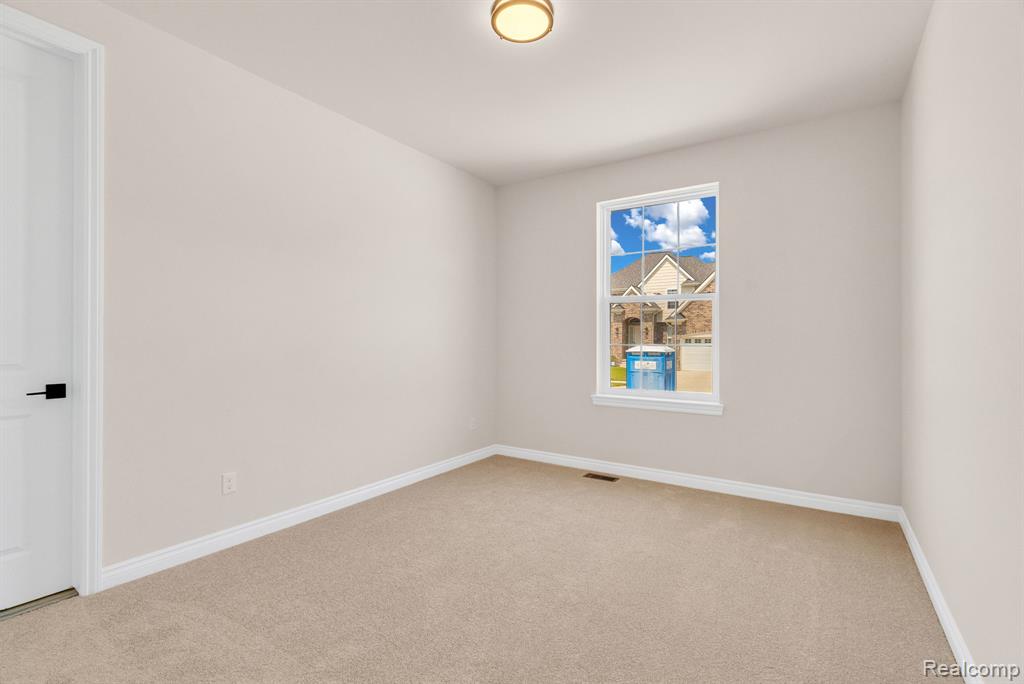 4118 Spring Meadows Drive, Sterling Heights, MI 48314 — Photo 30