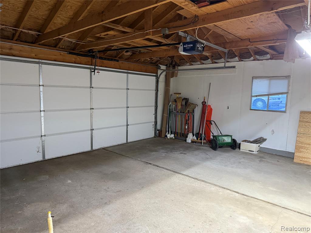 9150 Pennfield Avenue, White Lake, MI — Photo 7