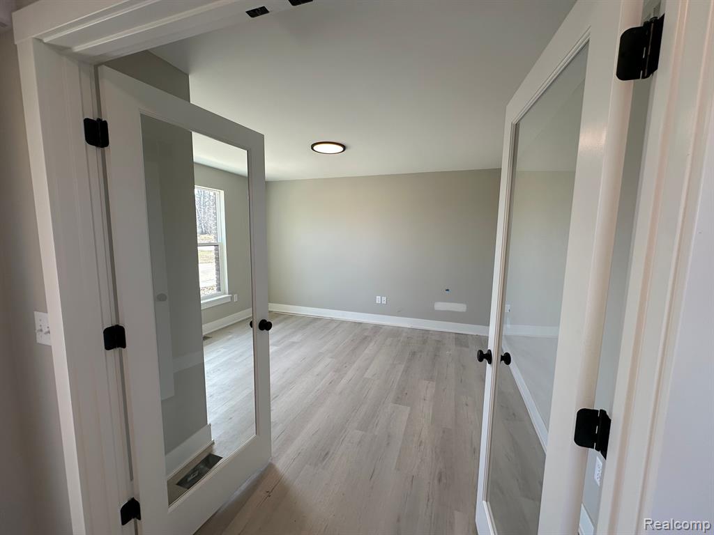 4602 ORVILLE Drive, Trenton, MI 48183 — Photo 11