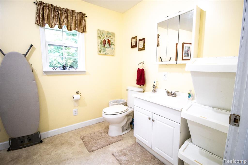 12595 N Budd Road, Burt, MI 48417 — Photo 31