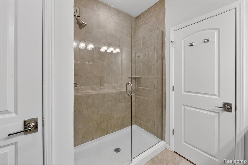 8060 Carston Lane, Brighton, MI 48116 — Photo 24