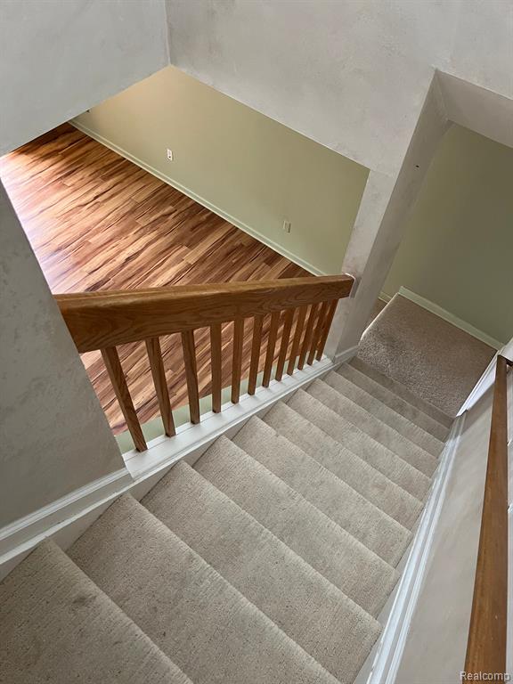 38811 COUNTRY Circle, Farmington Hills, MI 48331 — Photo 9