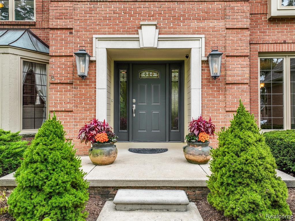 4214 Oak Tree Circle, Rochester, MI 48306 — Photo 9