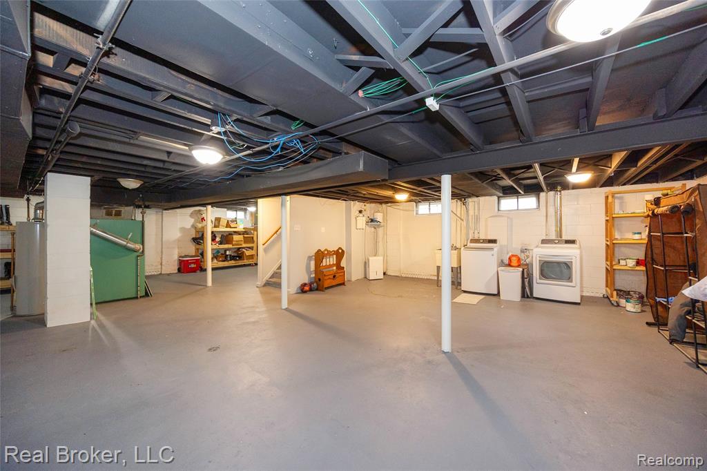 29454 Barton Street, Garden City, MI — Photo 24