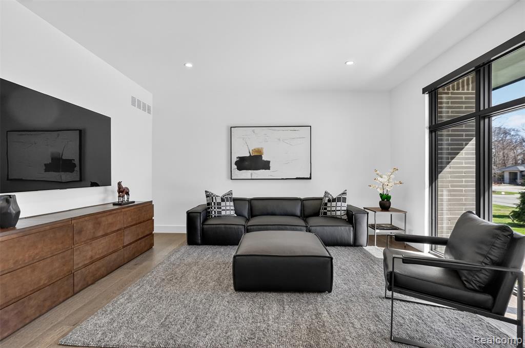 7004 Franklin Road, Bloomfield Hills, MI 48301 — Photo 17