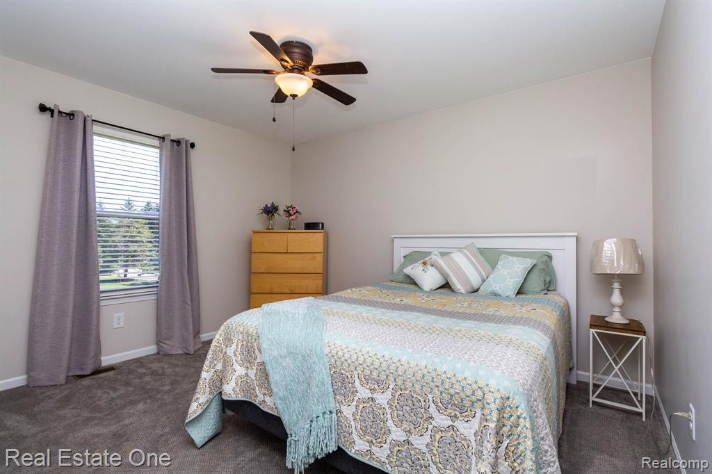 60608 S LYON Trail, South Lyon, MI 48178 — Photo 25