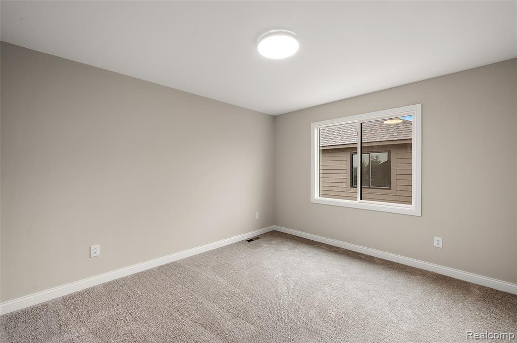 18901 Via Firenze Drive, Macomb, MI 48044 — Photo 32