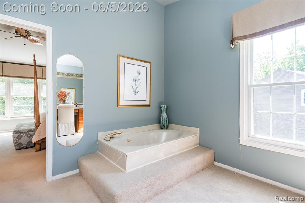 44828 Roundview Drive, Novi, MI — Photo 18