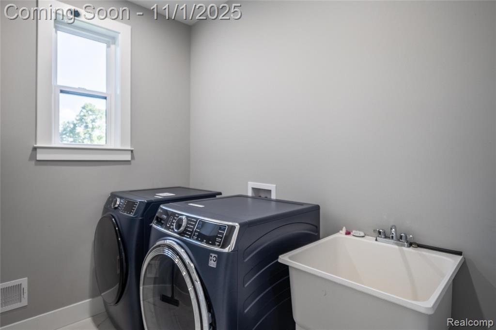 5344 Birch Drive, Springfield, MI 48350 — Photo 23