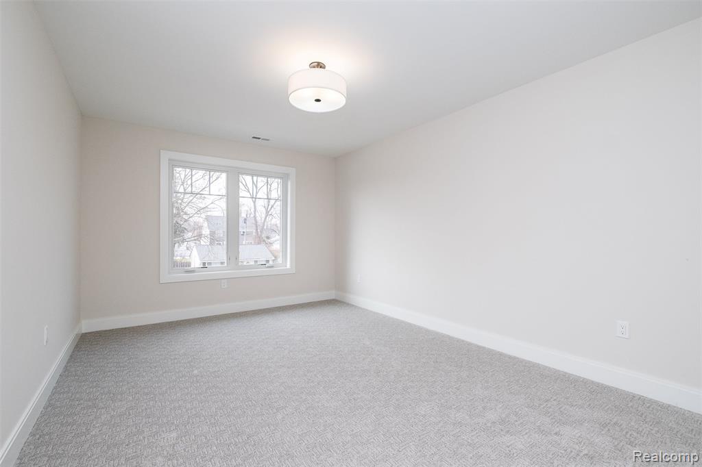 4428 Tonawanda Avenue, Royal Oak, MI 48073 — Photo 44