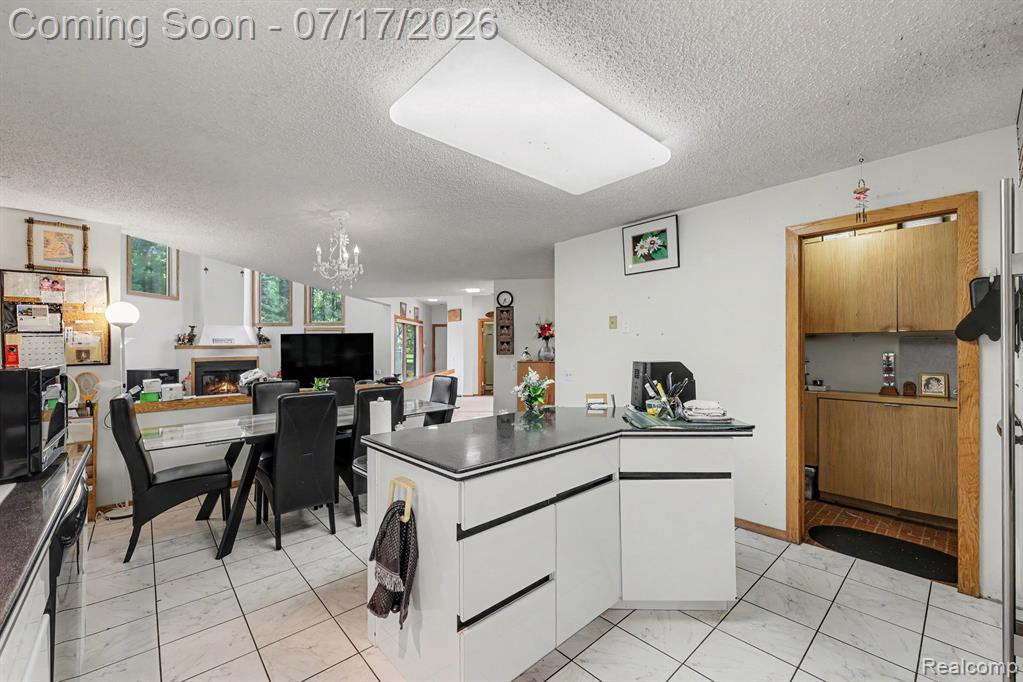 5685 Paint Valley Drive, Rochester, MI 48306 — Photo 13