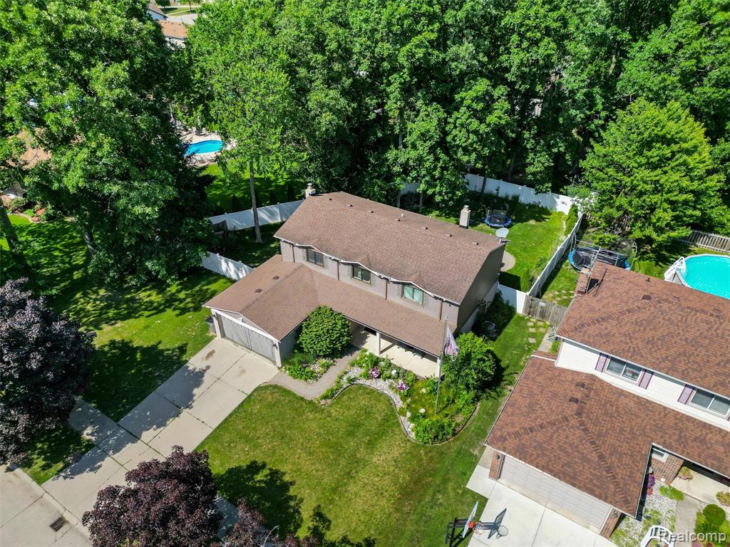 44364 Highgate Drive, Clinton Twp, MI 48038 — Photo 8