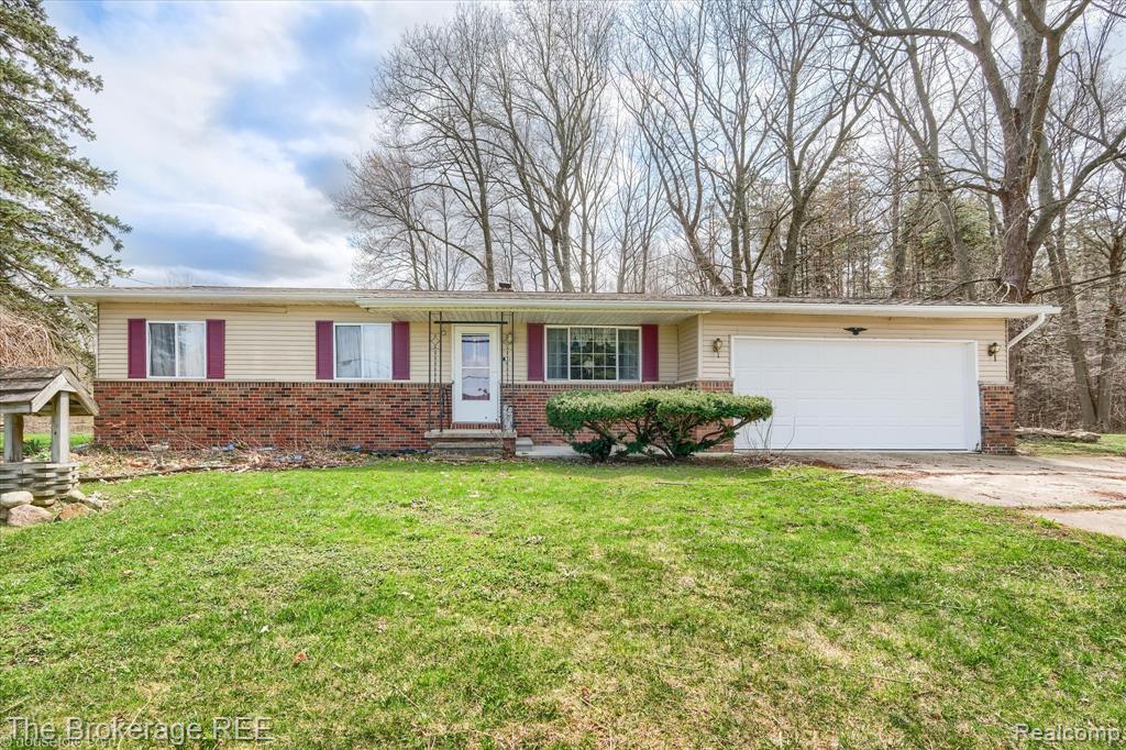 9370 Vienna Road, Otisville, MI 48463 — front exterior