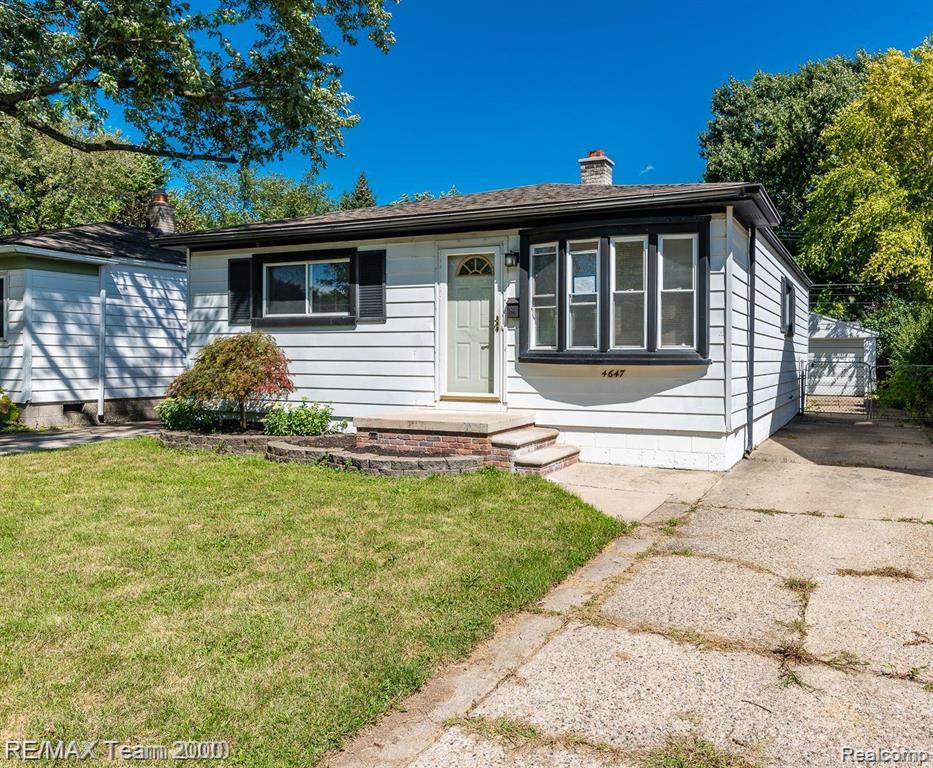 4647 Edgewood Street, Dearborn Heights, MI 48125 — front exterior