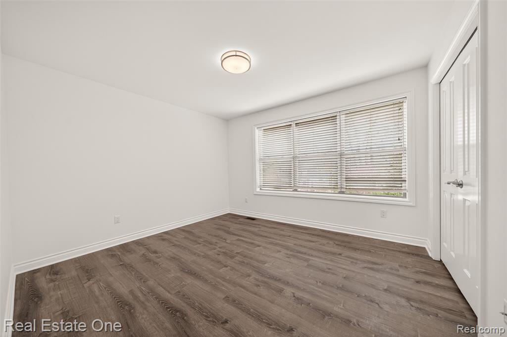 4702 Mankato Avenue, Royal Oak, MI 48073 — Photo 38