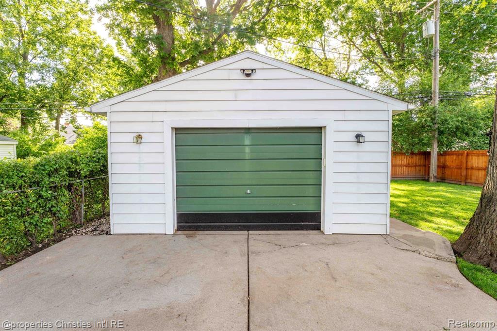 4271 PRAIRIE Avenue, Berkley, MI 48072 — Photo 28