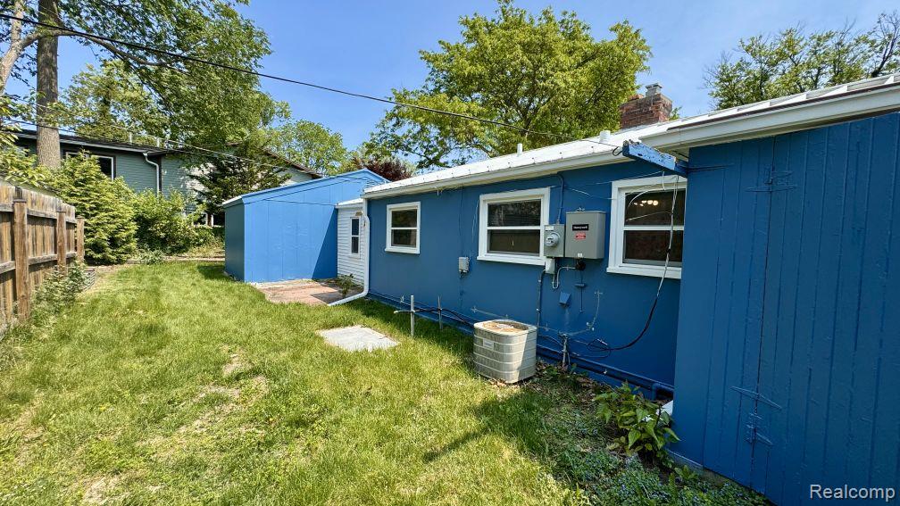 612 Cressfield Lane, Ann Arbor, MI 48103 — Photo 18