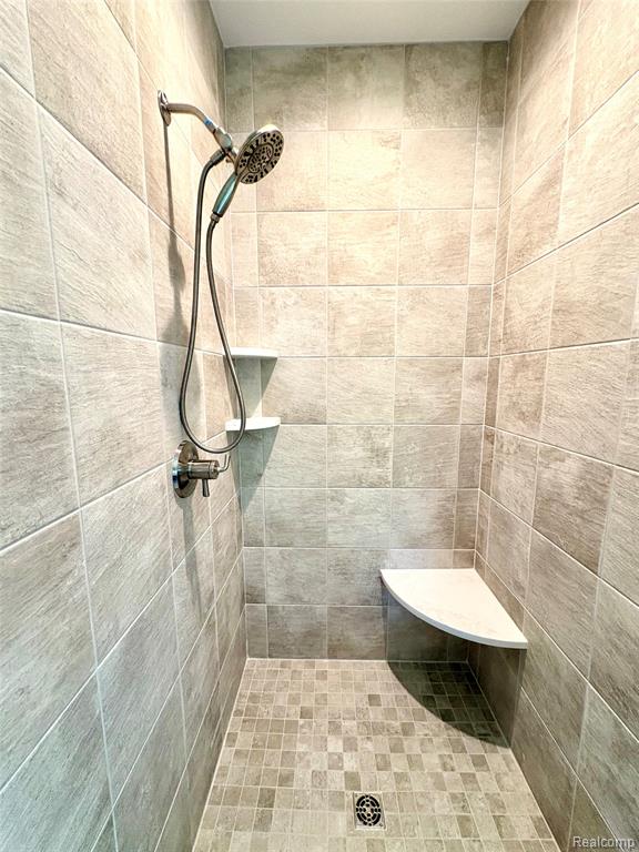 1296 Blue Ridge Parkway, White Lake, MI 48383 — Photo 16
