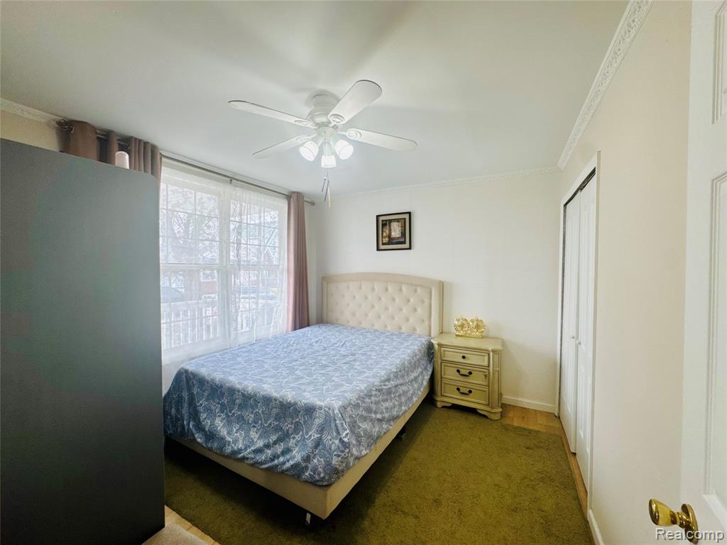 5038 Evaline Street, Hamtramck, MI 48212 — Photo 10