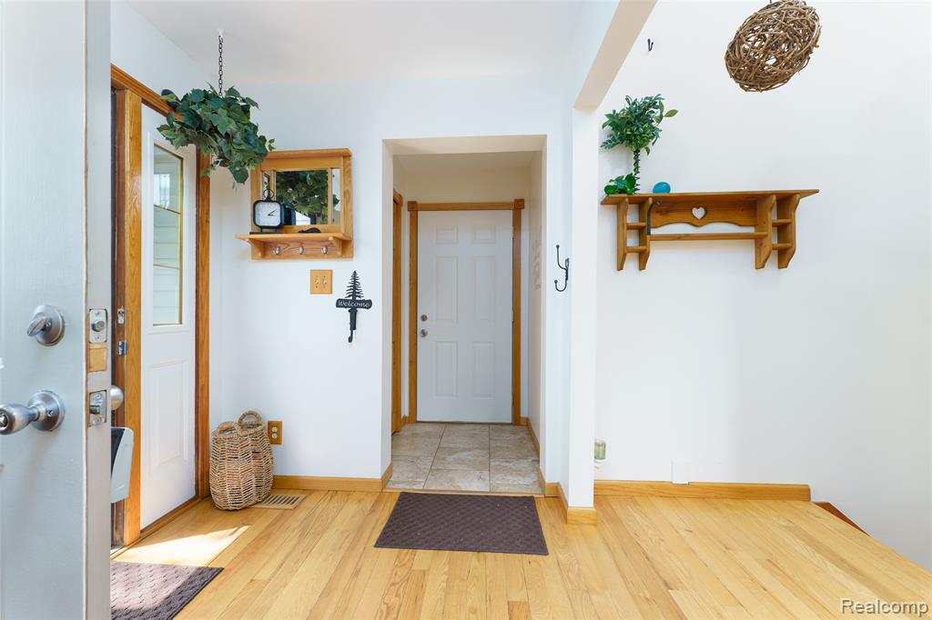 56901 Appaloosa Lane, South Lyon, MI 48178 — Photo 11
