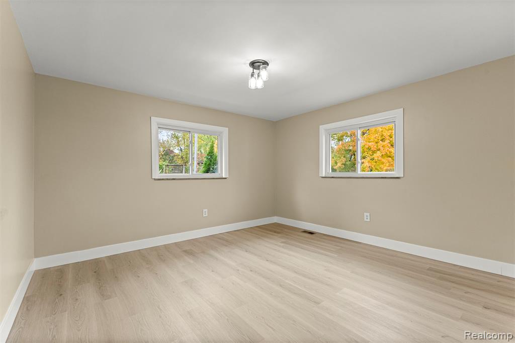 633 S Pontiac Trail, Walled Lake, MI 48390 — Photo 26