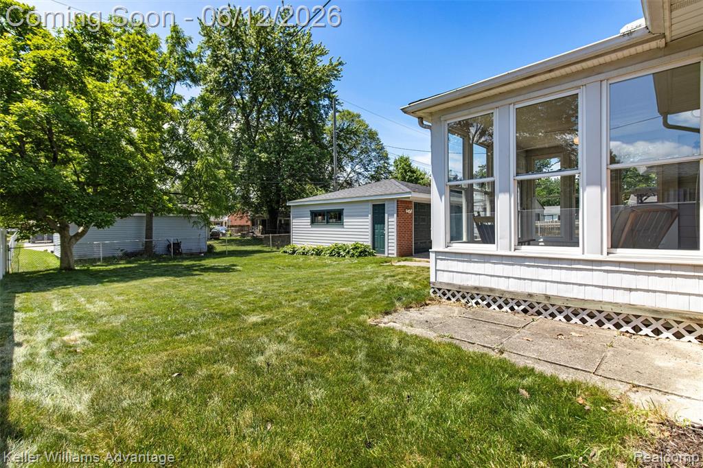 41119 Russet Lane, Plymouth, MI 48170 — Photo 43