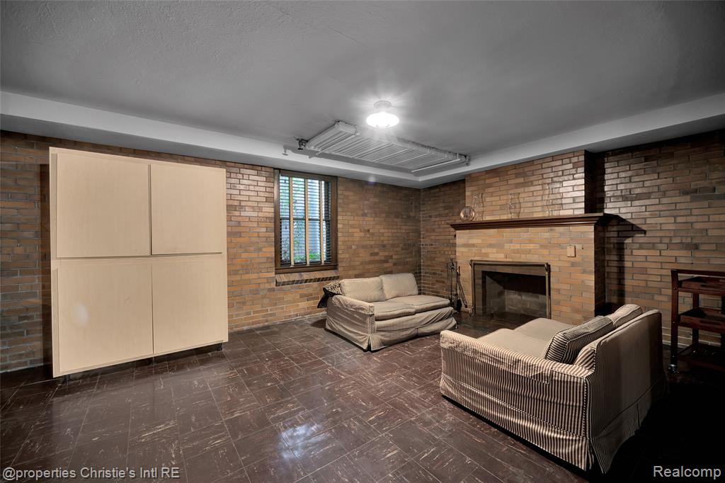 19635 Shrewsbury Road, Detroit, MI 48221 — Photo 52