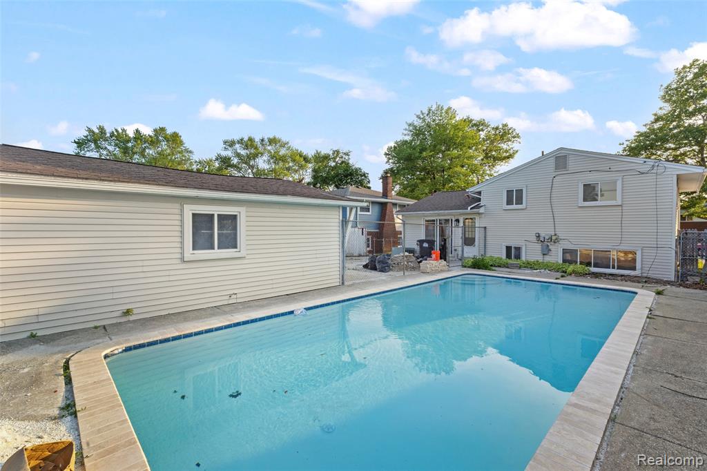 9651 Blaty Street, Taylor, MI 48180 — Photo 16