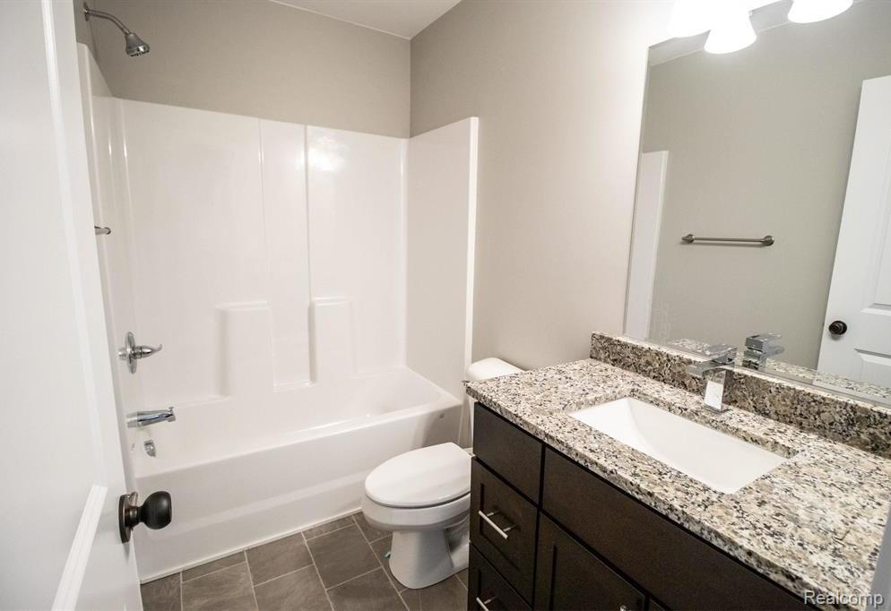11449 Hidden Oaks Drive, Clio, MI 48420 — Photo 5