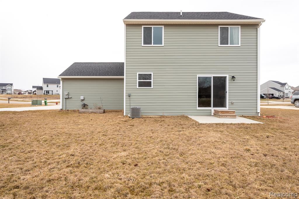 7193 PRIMROSE Lane, Grand Blanc, MI 48439 — Photo 30