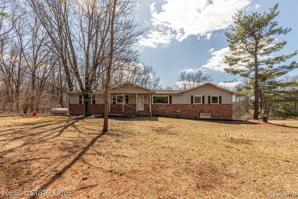 7293 GAWLEY Road, Pinckney, MI 48169 — front exterior
