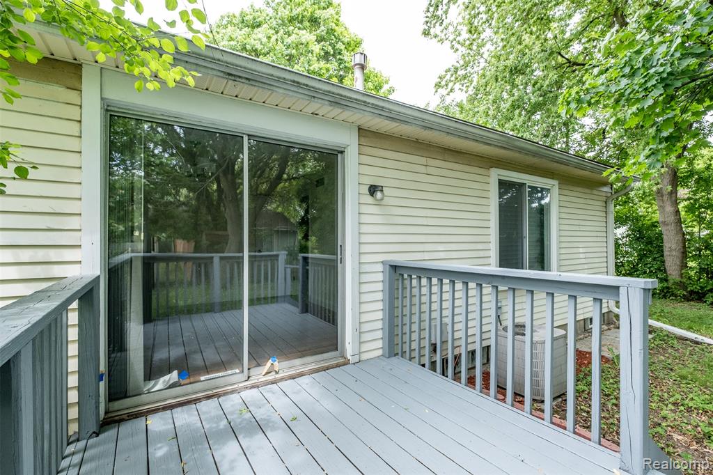 6733 ARDSLEY Drive, Canton, MI 48187 — Photo 31