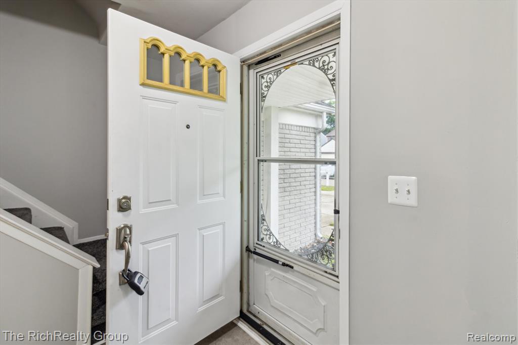 43101 LANCELOT Drive, Canton, MI 48188 — Photo 7