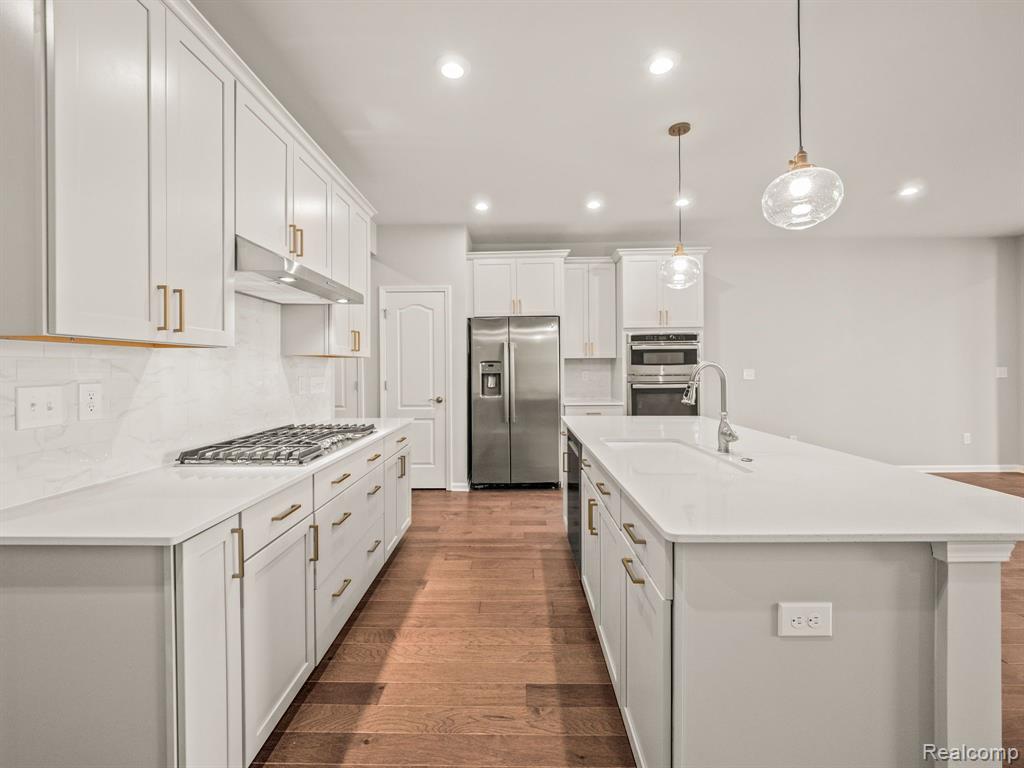 4837 GLENORA Drive, Lake Orion, MI — Photo 8