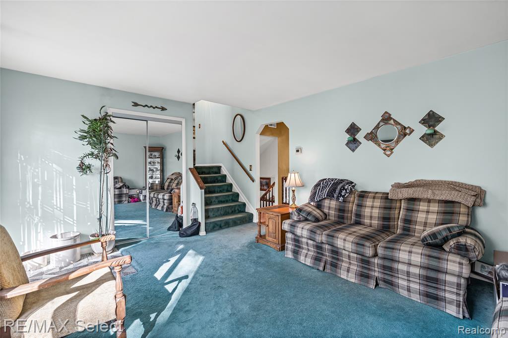 550 W Rose Center Road, Holly, MI 48442 — Photo 18