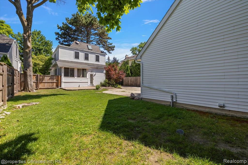 524 Oakland Avenue, Birmingham, MI 48009 — Photo 38