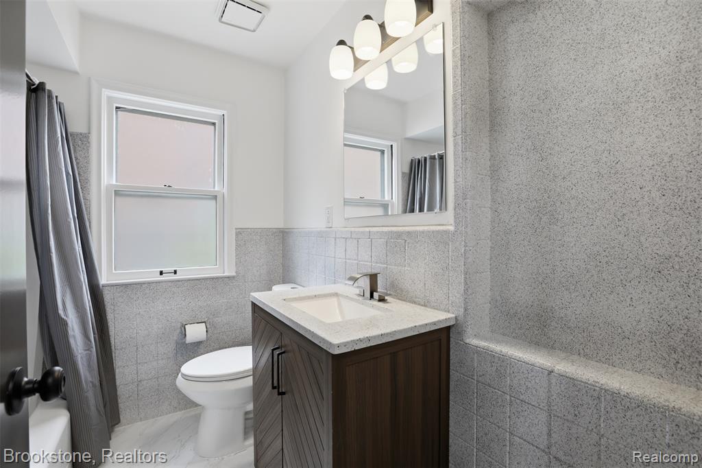 19450 Washburn Street, Detroit, MI 48221 — Photo 8