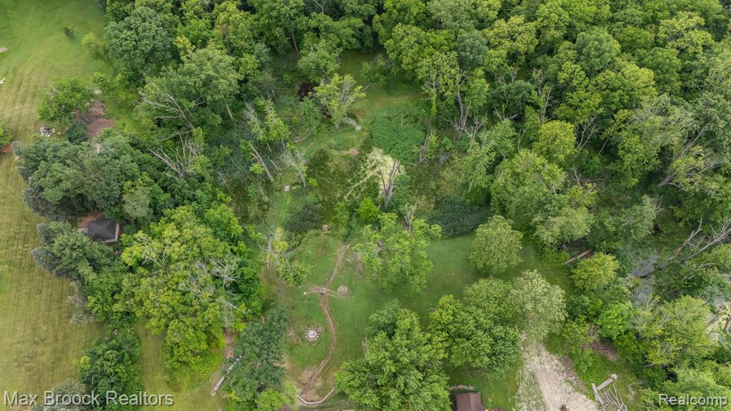 20403 Robinway Drive, Clinton Twp, MI 48036 — Photo 48