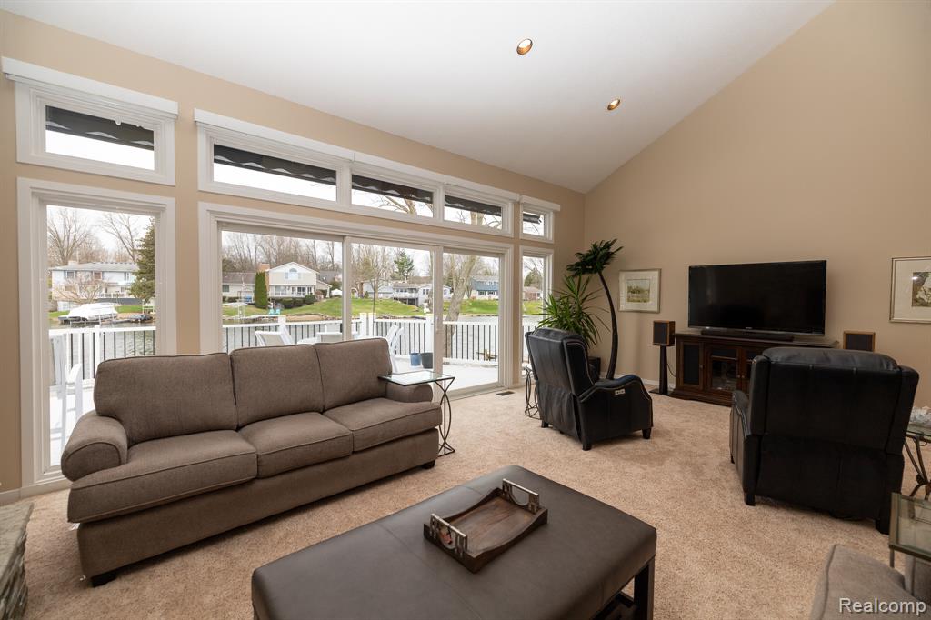 762 Golden Shores, White Lake, MI — Photo 8