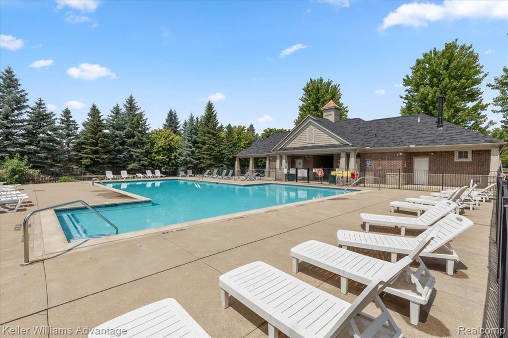 49053 RUNNING TROUT Lane, Northville, MI 48168 — Photo 44
