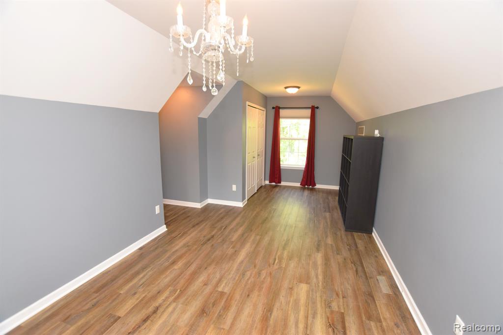 8352 OAK RIDGE Drive, Goodrich Vlg, MI — Photo 14