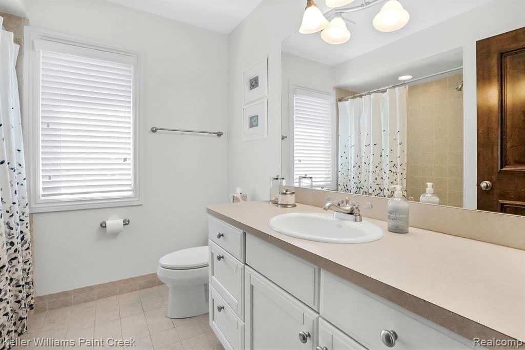 4956 Crestone Way, Rochester, MI 48306 — Photo 42