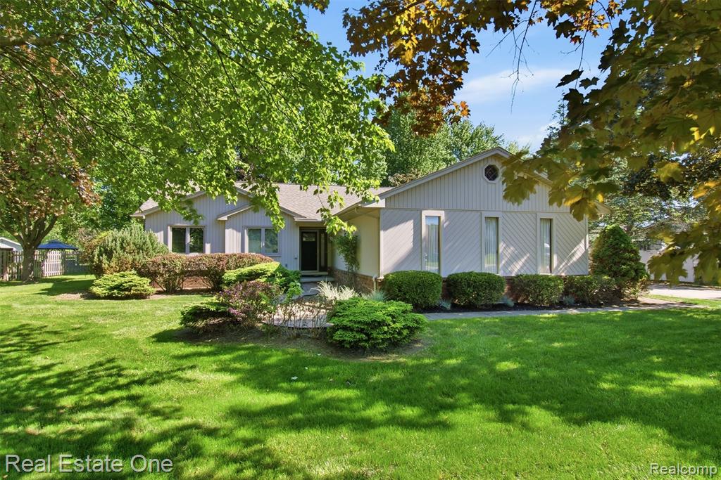 4425 Gardner Street, Sterling Heights, MI 48310 — front exterior