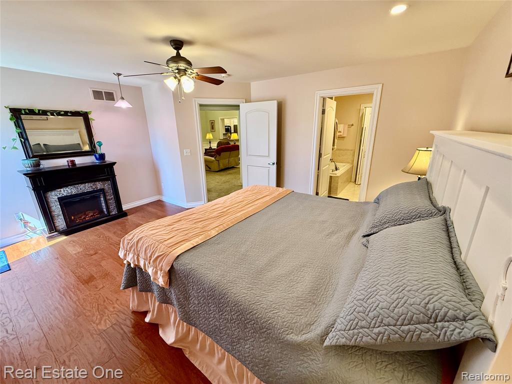 51063 Paxton Drive, New Baltimore, MI — Photo 23